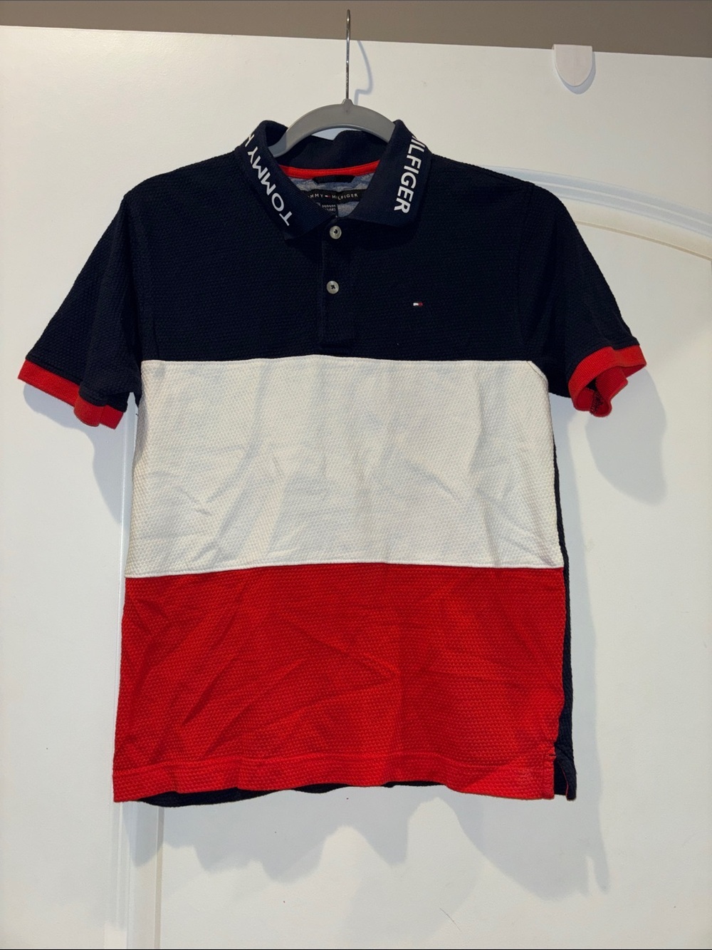 Tommy Hilfiger Boys Colorblock Polo — Black, White & Red